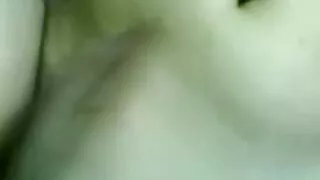 கருப்பு அழகா காரில் தமிழ் வ ஒரு மனிதனால் மாற்றப்படுகிறார்